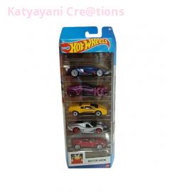 Hot Wheels Car Motor Show 5 Pack 2023 Multi- Color 2016 Ford GT Race, Crescendo, 1967 Ford GT40 MK, IV Lamborghini Countach PACE CAR, Aston Martin ONE