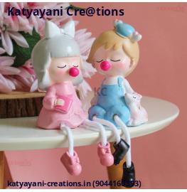 Hanging Leg Cute Love Couple Decorative Showpiece – Charming and Romantic Home Decor | Katyayani Creations