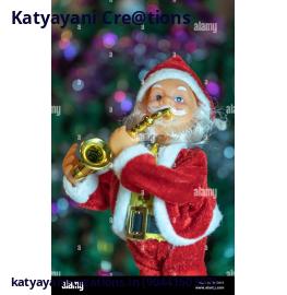 Hanging Santa with Trumpet